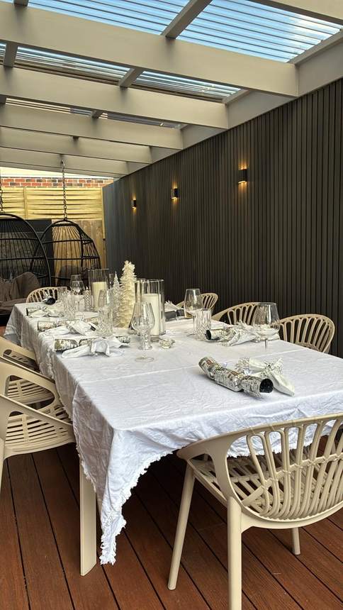 Multi-zone entertaining: twin decks under twin pergolas — Heidelberg